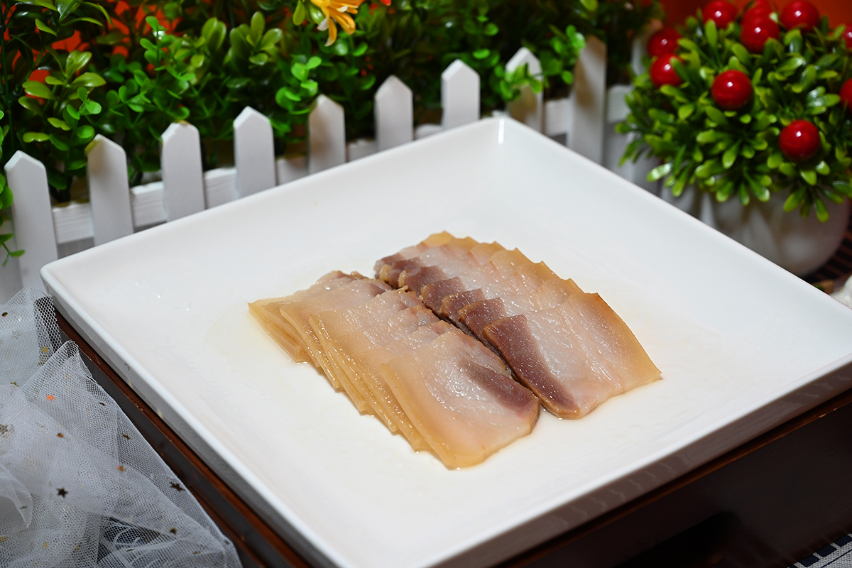 清蒸腊肉片.jpg