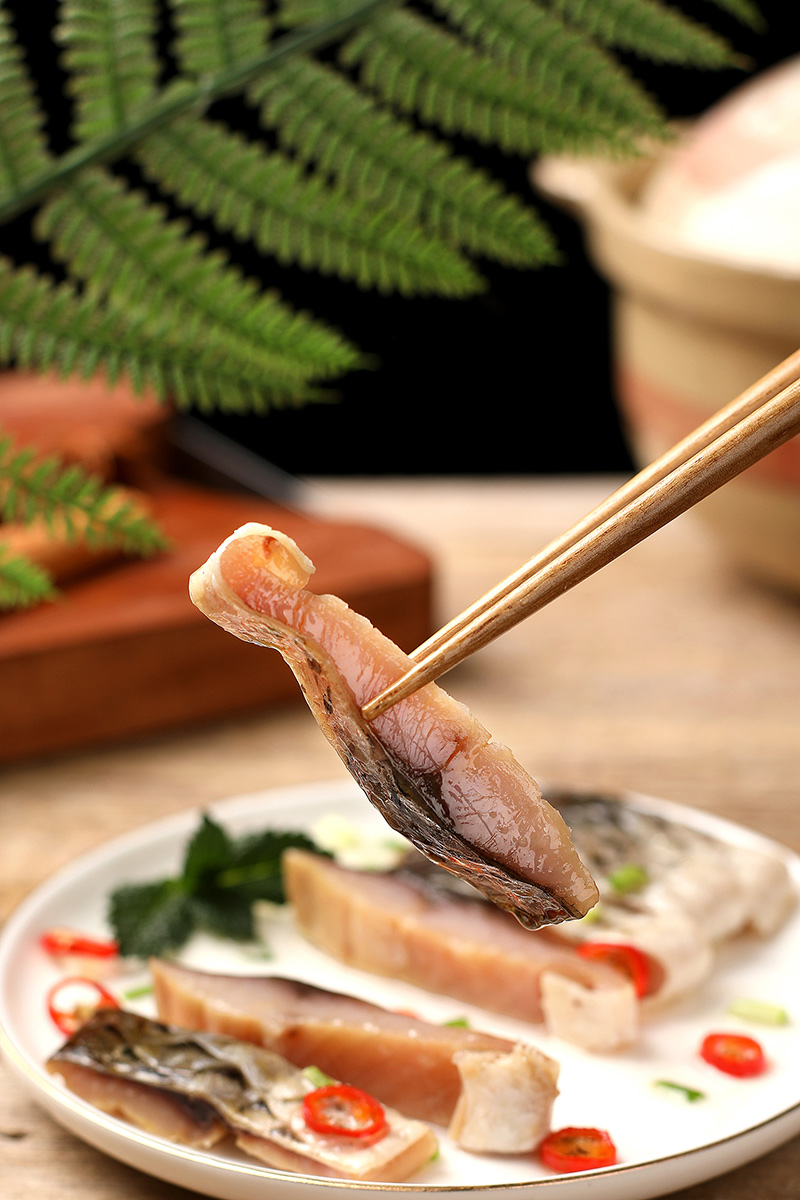 清蒸风干草鱼.jpg